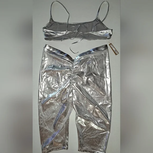 ❤️NWT SKIMS 2 Piece Metallic Silver Swim Capri Pants bikini top Set NICKEL 3X